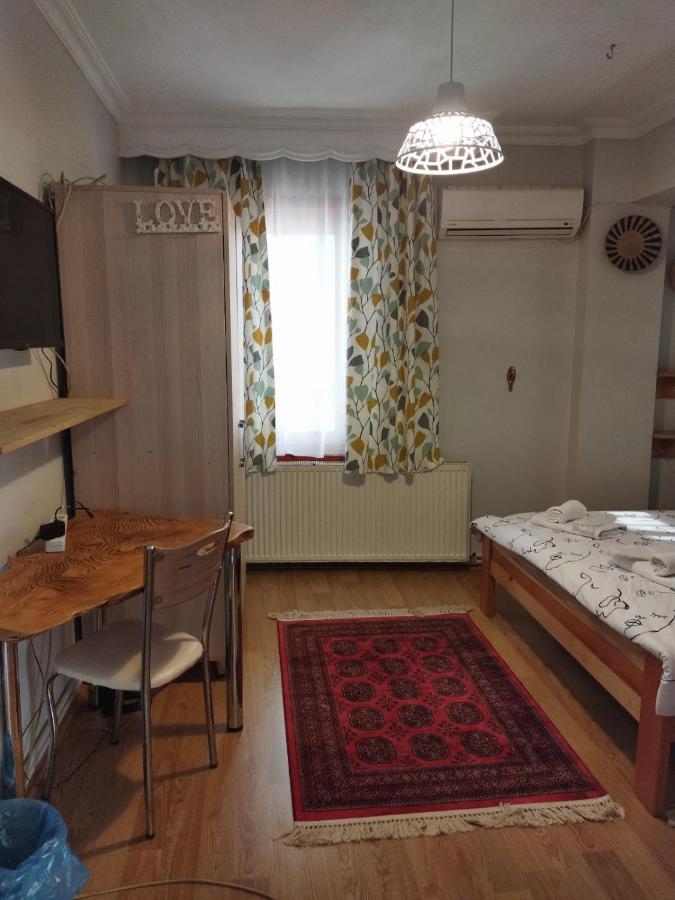 Nelly Guesthouse Istanbul Exterior photo