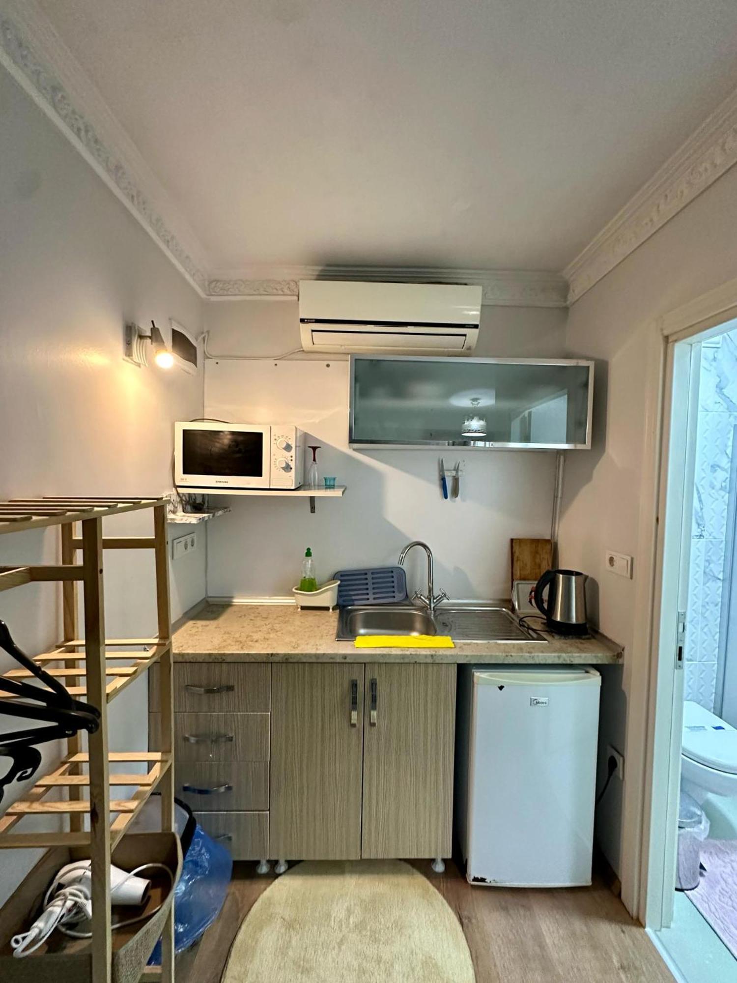 Nelly Guesthouse Istanbul Exterior photo